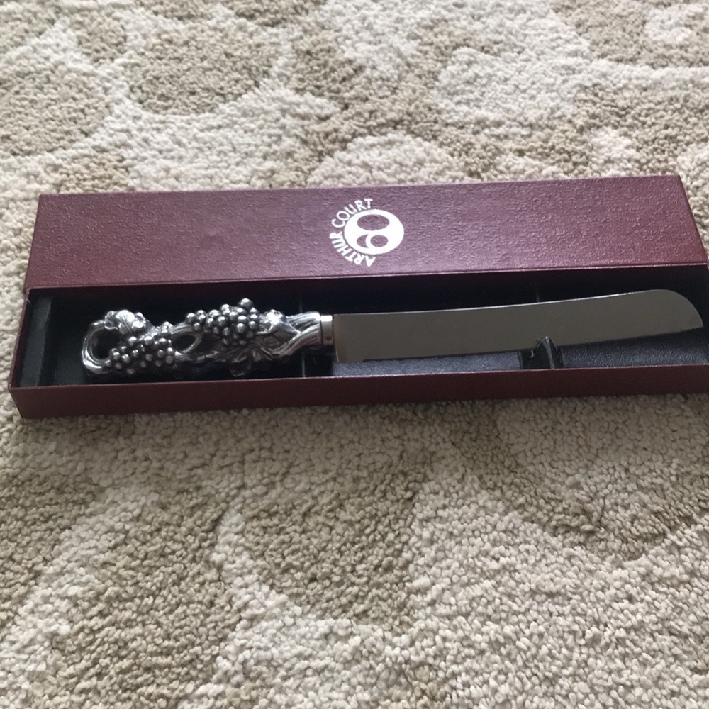 Arthur Court Silver Grape Handle Knife